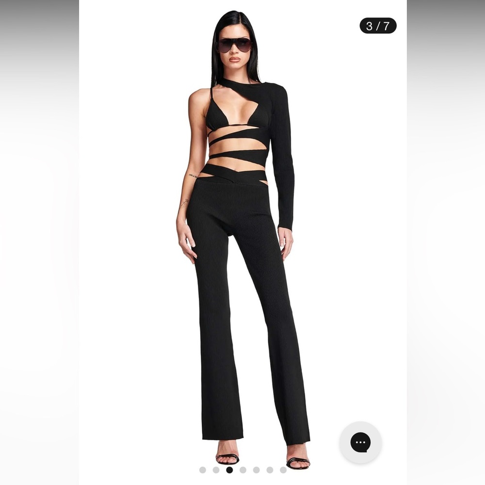 NWOT I.AM.GIA GENIVIEVE TOP - black